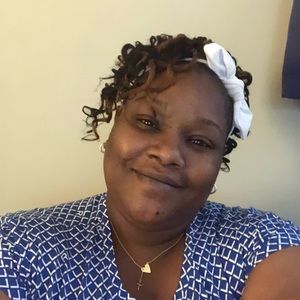 Meet your Posher, Yolanda